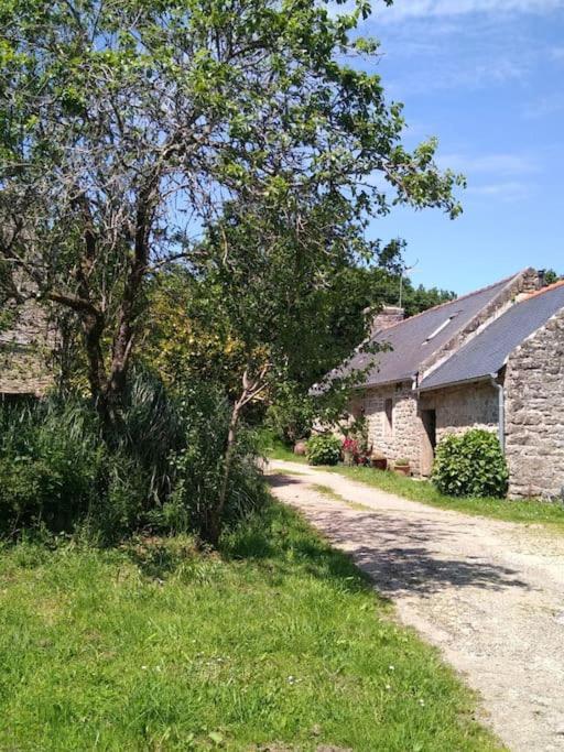 Les Crins De Gaia Villa Plogastel-Saint-Germain ภายนอก รูปภาพ